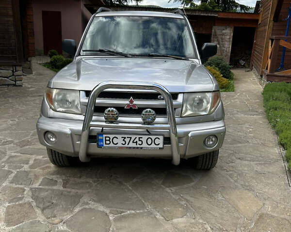 Серый Мицубиси Паджеро Пинин, объемом двигателя 2 л и пробегом 172 тыс. км за 6300 $, фото 4 на Automoto.ua