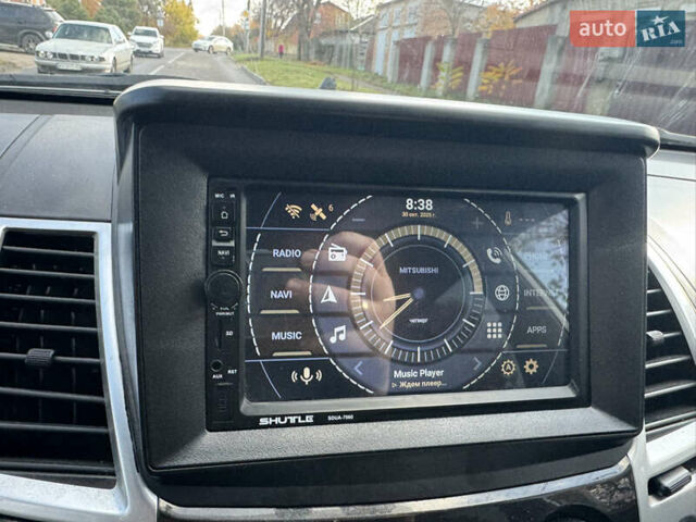 Мицубиси Паджеро Спорт 2011 в Харькове на Automoto.ua Белый Мицубиси Паджеро Спорт, объемом двигателя 2.48 л и пробегом 174 тыс. км за 15250 $, фото 16 на Automoto.ua