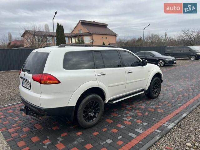 Білий Міцубісі Паджеро Спорт, об'ємом двигуна 2.5 л та пробігом 158 тис. км за 13200 $, фото 13 на Automoto.ua