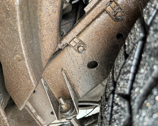 Білий Міцубісі Паджеро Спорт, об'ємом двигуна 2.48 л та пробігом 230 тис. км за 13500 $, фото 21 на Automoto.ua