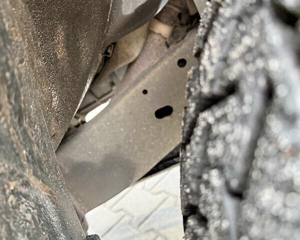 Білий Міцубісі Паджеро Спорт, об'ємом двигуна 2.48 л та пробігом 230 тис. км за 13500 $, фото 17 на Automoto.ua