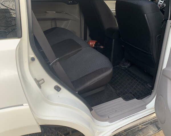 Белый Мицубиси Паджеро Спорт, объемом двигателя 2.48 л и пробегом 256 тыс. км за 12500 $, фото 9 на Automoto.ua