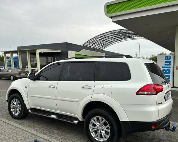 Білий Міцубісі Паджеро Спорт, об'ємом двигуна 2.48 л та пробігом 161 тис. км за 17900 $, фото 22 на Automoto.ua