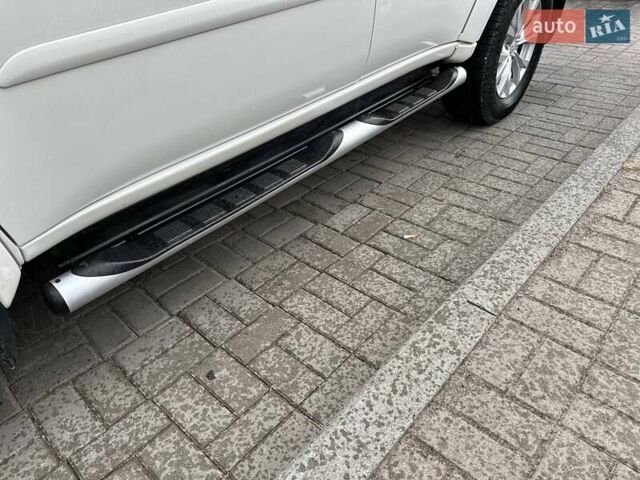 Білий Міцубісі Паджеро Спорт, об'ємом двигуна 2.48 л та пробігом 161 тис. км за 17900 $, фото 17 на Automoto.ua