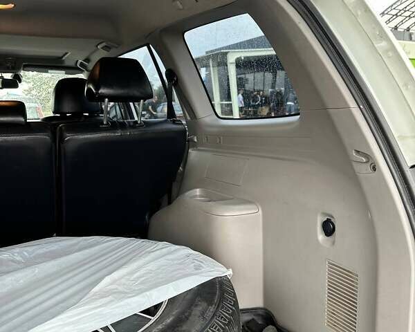 Білий Міцубісі Паджеро Спорт, об'ємом двигуна 2.48 л та пробігом 161 тис. км за 17900 $, фото 9 на Automoto.ua