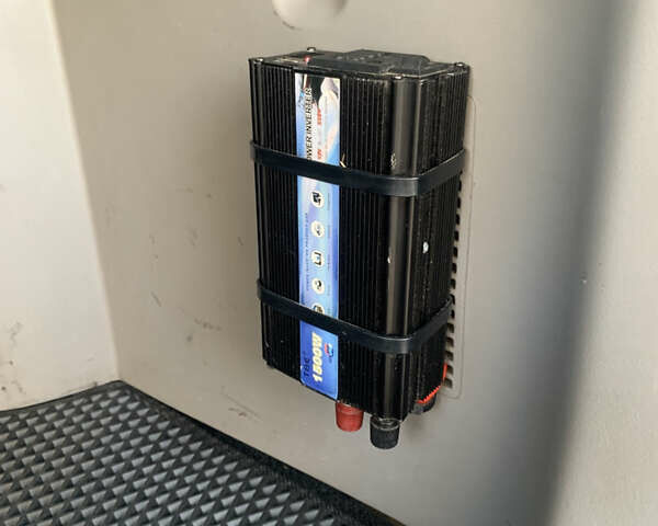 Белый Мицубиси Паджеро Спорт, объемом двигателя 2.48 л и пробегом 256 тыс. км за 12500 $, фото 12 на Automoto.ua