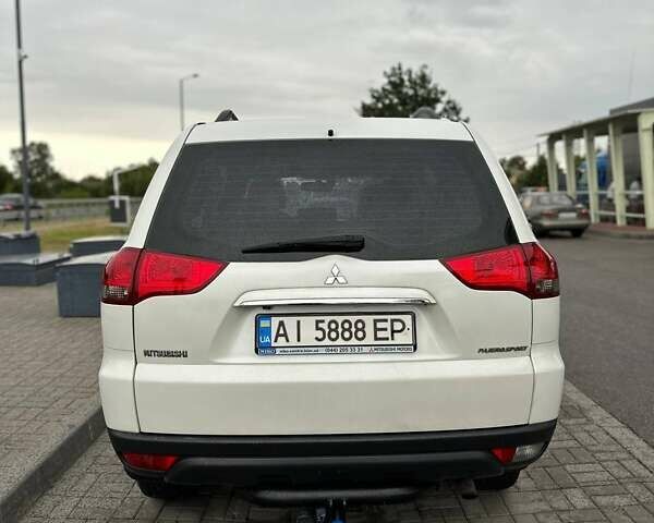 Білий Міцубісі Паджеро Спорт, об'ємом двигуна 2.48 л та пробігом 161 тис. км за 17900 $, фото 21 на Automoto.ua