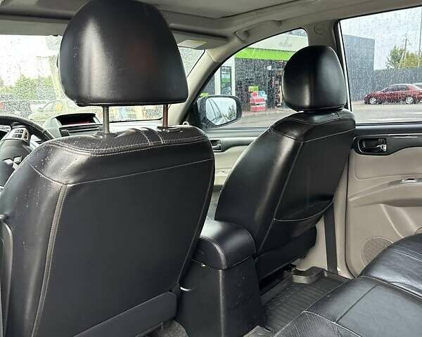 Білий Міцубісі Паджеро Спорт, об'ємом двигуна 2.48 л та пробігом 161 тис. км за 17900 $, фото 7 на Automoto.ua