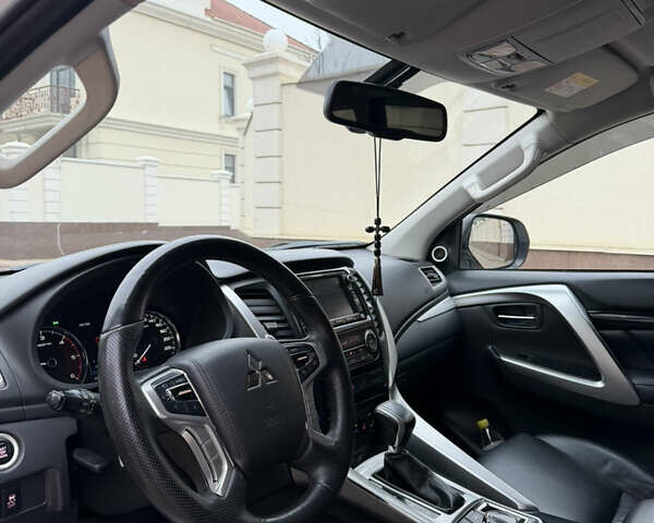 Белый Мицубиси Паджеро Спорт, объемом двигателя 2.44 л и пробегом 188 тыс. км за 16500 $, фото 9 на Automoto.ua