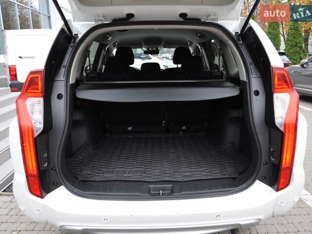 Белый Мицубиси Паджеро Спорт, объемом двигателя 2.44 л и пробегом 38 тыс. км за 26400 $, фото 6 на Automoto.ua