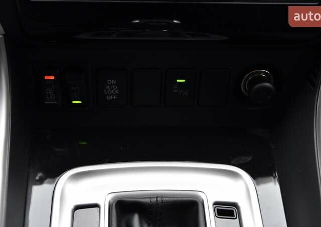 Белый Мицубиси Паджеро Спорт, объемом двигателя 2.44 л и пробегом 38 тыс. км за 26400 $, фото 37 на Automoto.ua