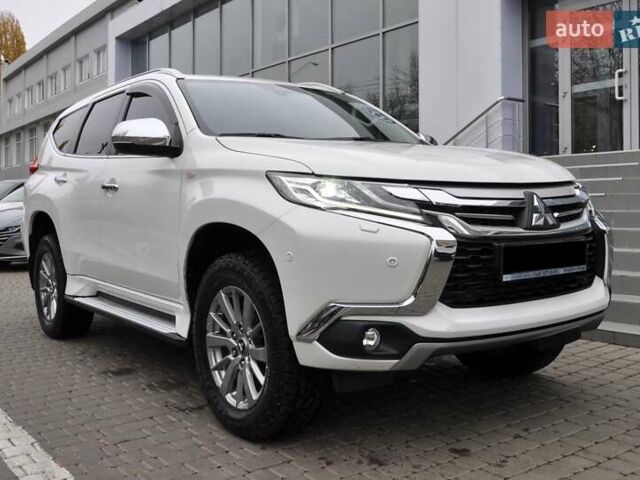 Белый Мицубиси Паджеро Спорт, объемом двигателя 2.44 л и пробегом 38 тыс. км за 26400 $, фото 11 на Automoto.ua