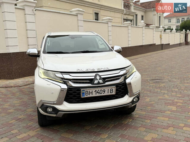 Белый Мицубиси Паджеро Спорт, объемом двигателя 2.44 л и пробегом 188 тыс. км за 16500 $, фото 4 на Automoto.ua