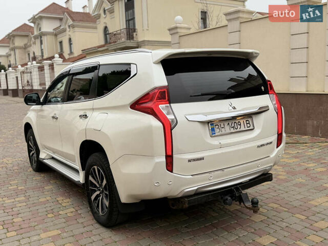 Белый Мицубиси Паджеро Спорт, объемом двигателя 2.44 л и пробегом 188 тыс. км за 16500 $, фото 7 на Automoto.ua