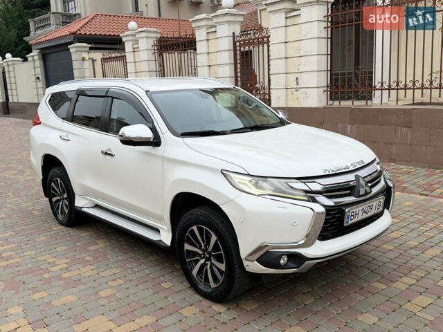 Белый Мицубиси Паджеро Спорт, объемом двигателя 2.44 л и пробегом 188 тыс. км за 16500 $, фото 5 на Automoto.ua