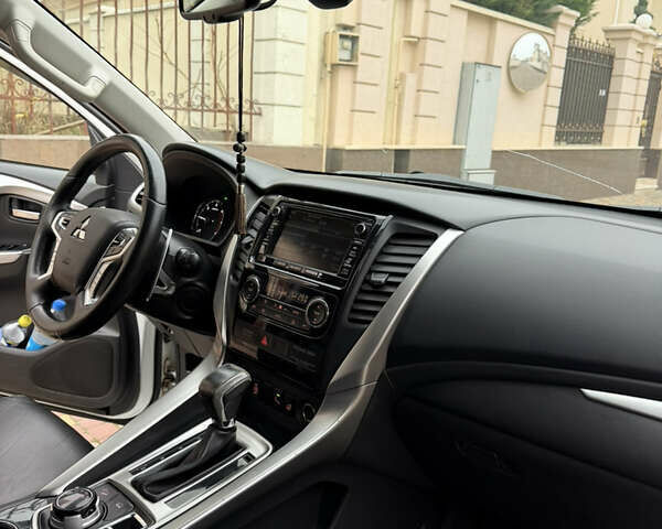 Белый Мицубиси Паджеро Спорт, объемом двигателя 2.44 л и пробегом 188 тыс. км за 16500 $, фото 13 на Automoto.ua