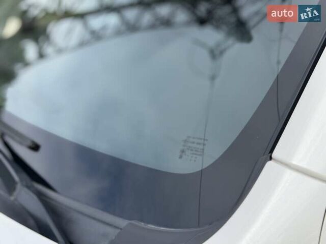 Білий Міцубісі Паджеро Спорт, об'ємом двигуна 2.44 л та пробігом 72 тис. км за 23900 $, фото 19 на Automoto.ua