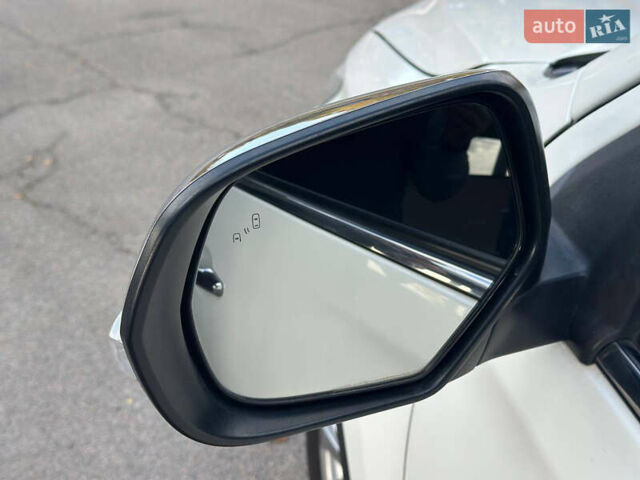 Білий Міцубісі Паджеро Спорт, об'ємом двигуна 2.44 л та пробігом 176 тис. км за 19900 $, фото 40 на Automoto.ua