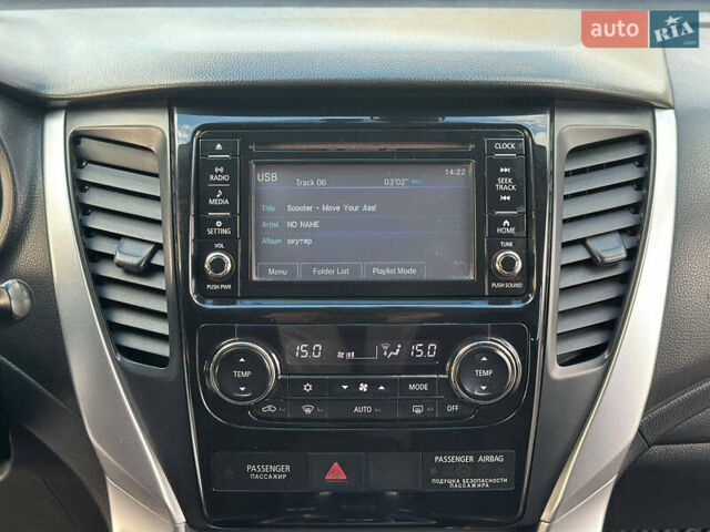 Білий Міцубісі Паджеро Спорт, об'ємом двигуна 2.44 л та пробігом 176 тис. км за 19900 $, фото 34 на Automoto.ua