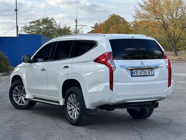 Мицубиси Паджеро Спорт 2017 в Днепре (Днепропетровске) на Automoto.ua Белый Мицубиси Паджеро Спорт, объемом двигателя 2.4 л и пробегом 177 тыс. км за 19900 $, фото 4 на Automoto.ua
