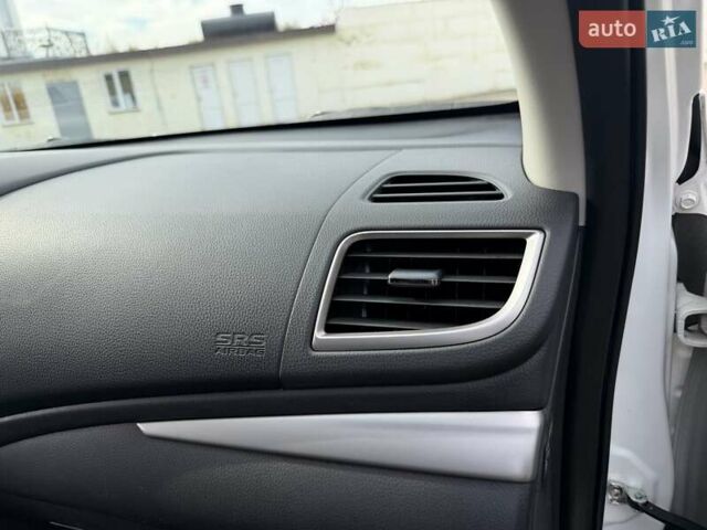 Білий Міцубісі Паджеро Спорт, об'ємом двигуна 2.44 л та пробігом 72 тис. км за 23900 $, фото 28 на Automoto.ua