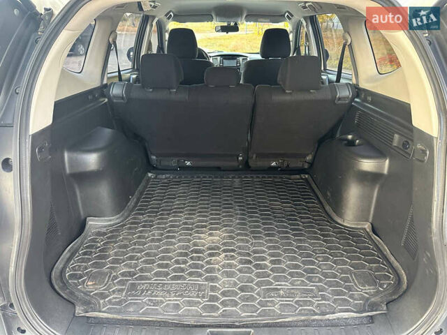 Білий Міцубісі Паджеро Спорт, об'ємом двигуна 2.44 л та пробігом 176 тис. км за 19900 $, фото 47 на Automoto.ua