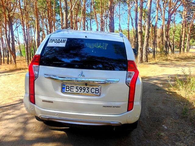 Белый Мицубиси Паджеро Спорт, объемом двигателя 2.4 л и пробегом 72 тыс. км за 24000 $, фото 5 на Automoto.ua