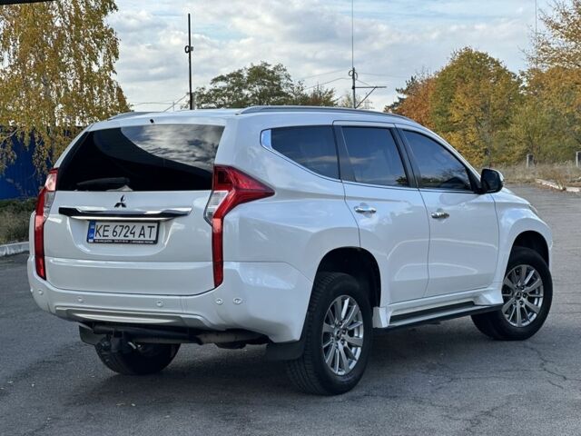 Мицубиси Паджеро Спорт 2017 в Днепре (Днепропетровске) на Automoto.ua Белый Мицубиси Паджеро Спорт, объемом двигателя 2.4 л и пробегом 177 тыс. км за 19900 $, фото 1 на Automoto.ua
