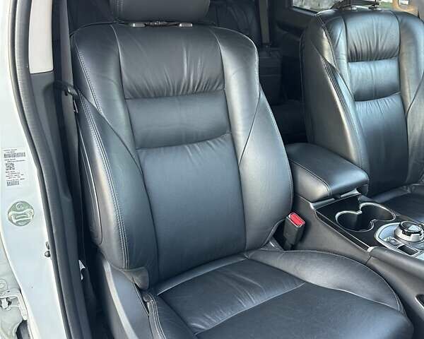 Белый Мицубиси Паджеро Спорт, объемом двигателя 2.44 л и пробегом 166 тыс. км за 26500 $, фото 28 на Automoto.ua