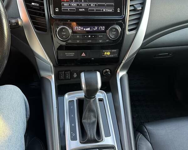 Белый Мицубиси Паджеро Спорт, объемом двигателя 2.44 л и пробегом 166 тыс. км за 26500 $, фото 20 на Automoto.ua