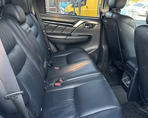 Белый Мицубиси Паджеро Спорт, объемом двигателя 2.44 л и пробегом 166 тыс. км за 26500 $, фото 29 на Automoto.ua