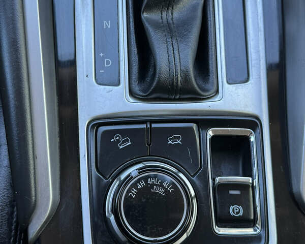 Белый Мицубиси Паджеро Спорт, объемом двигателя 2.44 л и пробегом 191 тыс. км за 28500 $, фото 1 на Automoto.ua