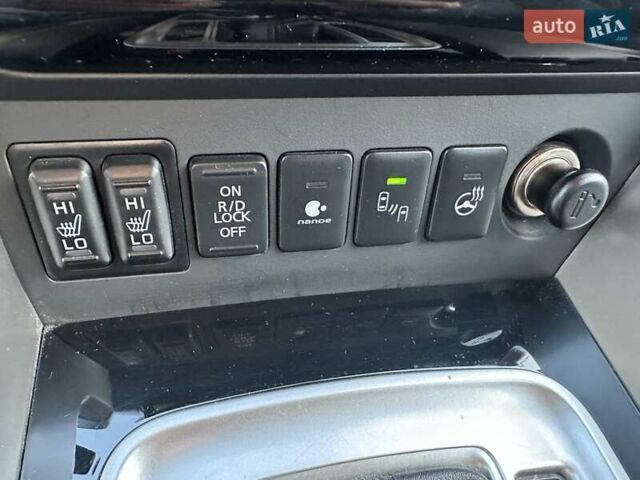 Белый Мицубиси Паджеро Спорт, объемом двигателя 2.44 л и пробегом 166 тыс. км за 26500 $, фото 22 на Automoto.ua