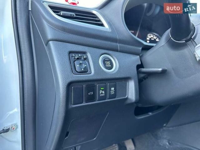 Белый Мицубиси Паджеро Спорт, объемом двигателя 3 л и пробегом 48 тыс. км за 31990 $, фото 12 на Automoto.ua