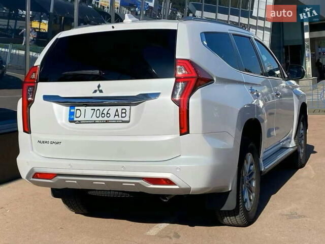 Белый Мицубиси Паджеро Спорт, объемом двигателя 2.5 л и пробегом 7 тыс. км за 49400 $, фото 12 на Automoto.ua