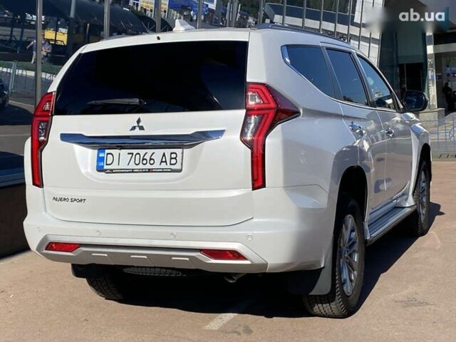 Білий Міцубісі Паджеро Спорт, об'ємом двигуна 2.4 л та пробігом 7 тис. км за 51900 $, фото 3 на Automoto.ua