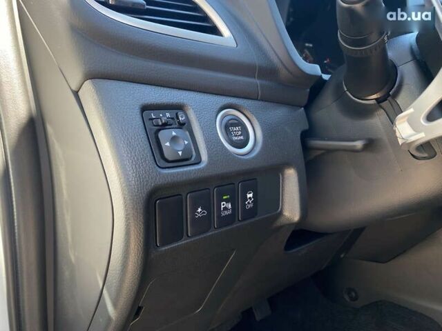 Білий Міцубісі Паджеро Спорт, об'ємом двигуна 2.4 л та пробігом 7 тис. км за 51900 $, фото 22 на Automoto.ua