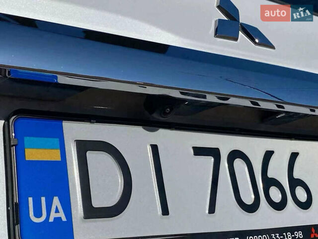 Белый Мицубиси Паджеро Спорт, объемом двигателя 2.5 л и пробегом 7 тыс. км за 49400 $, фото 10 на Automoto.ua