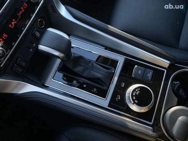 Білий Міцубісі Паджеро Спорт, об'ємом двигуна 2.4 л та пробігом 7 тис. км за 51900 $, фото 24 на Automoto.ua