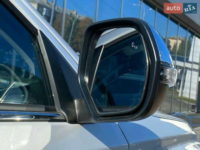 Белый Мицубиси Паджеро Спорт, объемом двигателя 2.5 л и пробегом 7 тыс. км за 49400 $, фото 7 на Automoto.ua