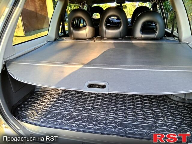 Бежевый Мицубиси Паджеро Спорт, объемом двигателя 3 л и пробегом 237 тыс. км за 8800 $, фото 7 на Automoto.ua