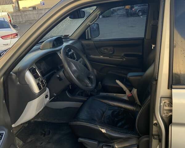 Бежевый Мицубиси Паджеро Спорт, объемом двигателя 2.48 л и пробегом 239 тыс. км за 10500 $, фото 4 на Automoto.ua