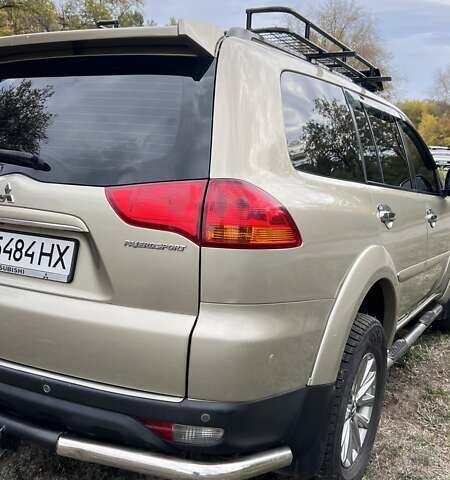 Міцубісі Паджеро Спорт 2010 у Запоріжжя на Automoto.ua Бежевий Міцубісі Паджеро Спорт, об'ємом двигуна 2.5 л та пробігом 231 тис. км за 13600 $, фото 3 на Automoto.ua
