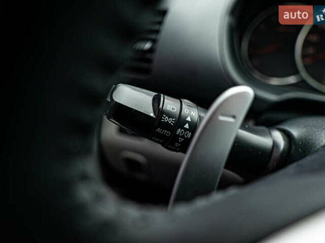 Бежевий Міцубісі Паджеро Спорт, об'ємом двигуна 2.5 л та пробігом 170 тис. км за 17331 $, фото 13 на Automoto.ua