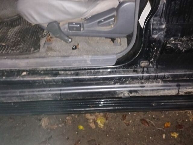 Чорний Міцубісі Паджеро Спорт, об'ємом двигуна 3 л та пробігом 300 тис. км за 3000 $, фото 7 на Automoto.ua