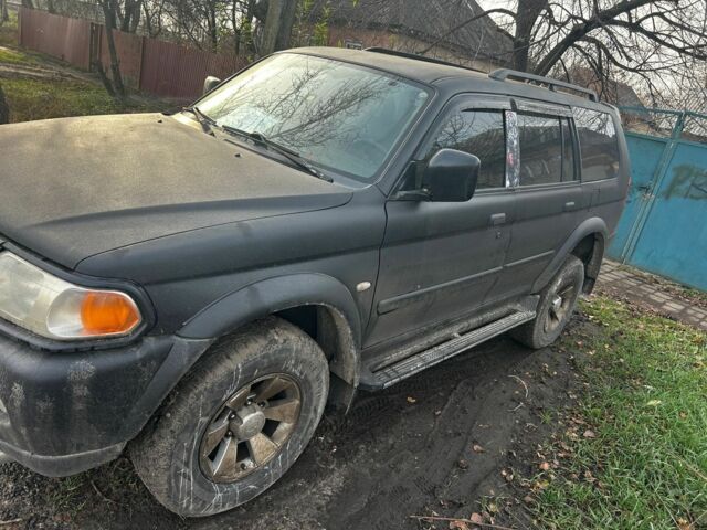 Черный Мицубиси Паджеро Спорт, объемом двигателя 3 л и пробегом 300 тыс. км за 5500 $, фото 11 на Automoto.ua