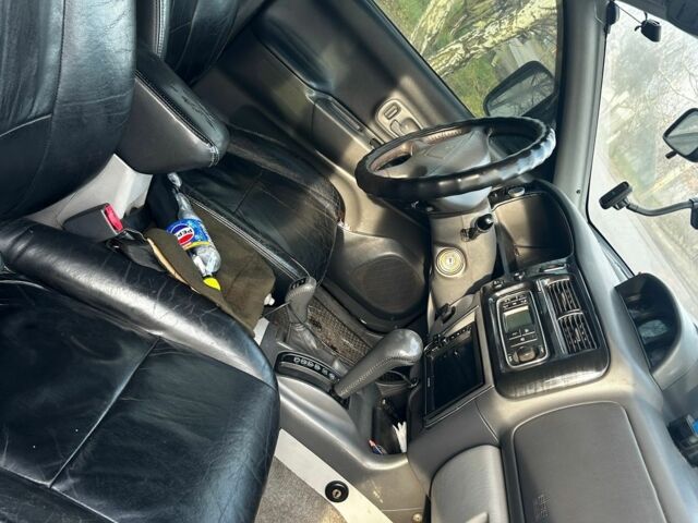 Черный Мицубиси Паджеро Спорт, объемом двигателя 3 л и пробегом 300 тыс. км за 5500 $, фото 2 на Automoto.ua