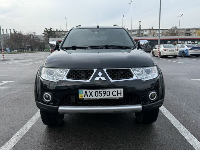 Черный Мицубиси Паджеро Спорт, объемом двигателя 2.5 л и пробегом 219 тыс. км за 12000 $, фото 6 на Automoto.ua