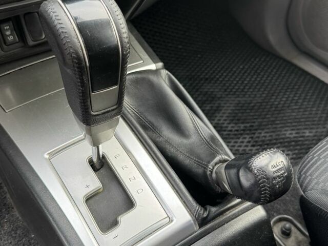 Черный Мицубиси Паджеро Спорт, объемом двигателя 2.5 л и пробегом 219 тыс. км за 12000 $, фото 8 на Automoto.ua