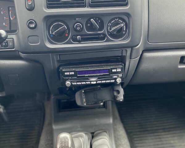 Черный Мицубиси Паджеро Спорт, объемом двигателя 3 л и пробегом 280 тыс. км за 6800 $, фото 11 на Automoto.ua